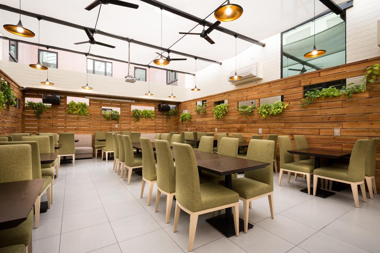 Wemeet Hotel Pingtung Ngoại thất bức ảnh