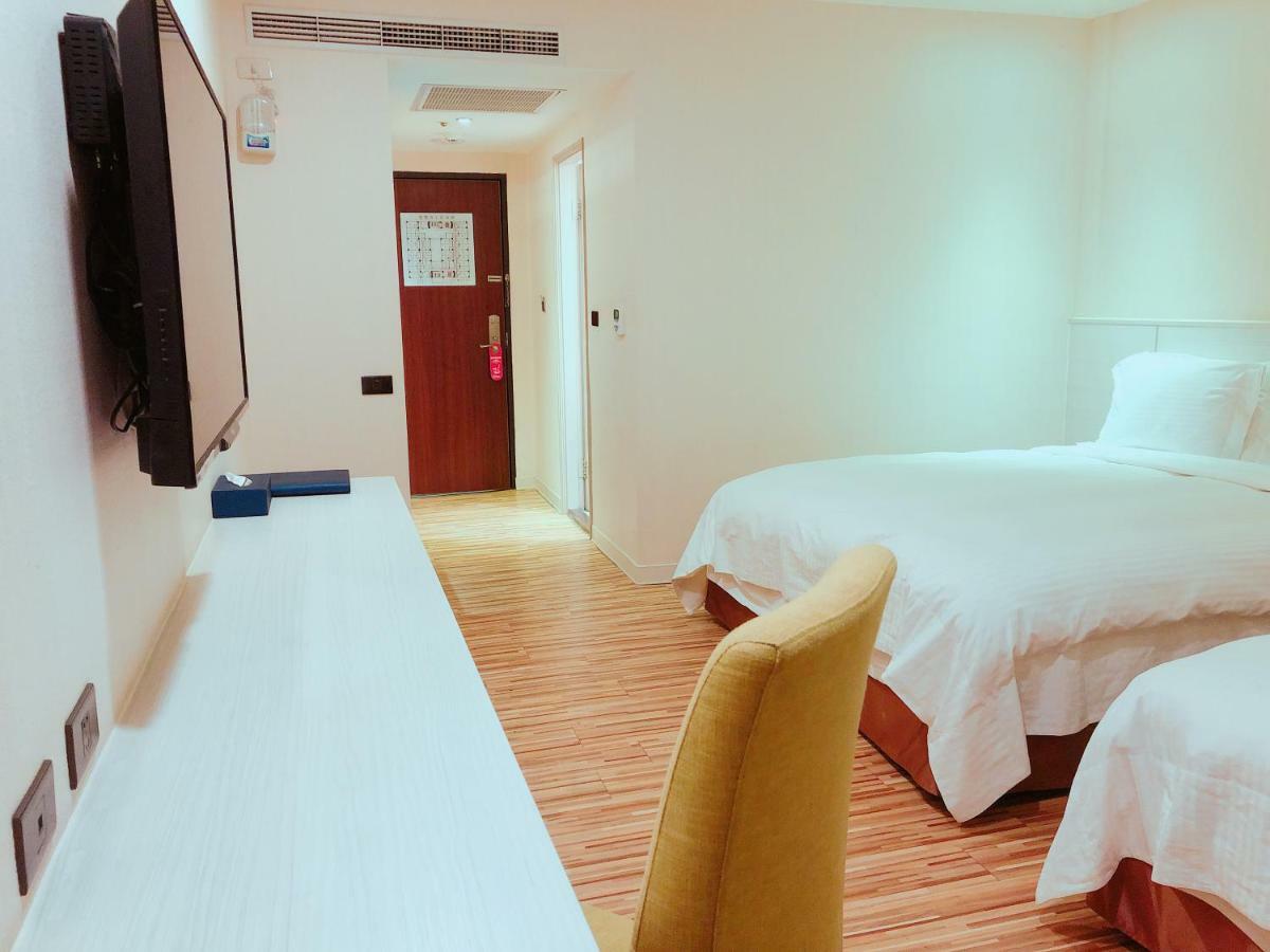 Wemeet Hotel Pingtung Ngoại thất bức ảnh