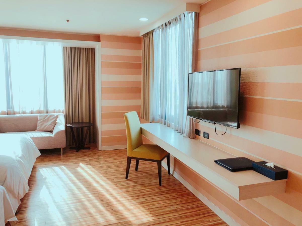Wemeet Hotel Pingtung Ngoại thất bức ảnh