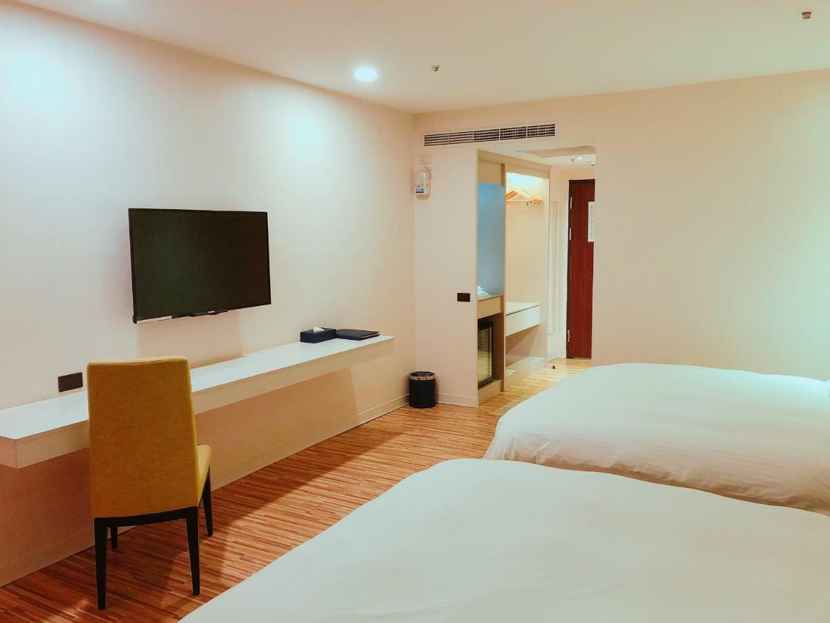 Wemeet Hotel Pingtung Ngoại thất bức ảnh