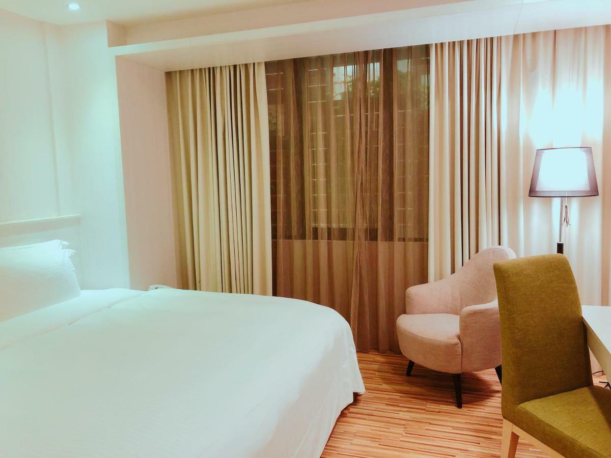 Wemeet Hotel Pingtung Ngoại thất bức ảnh