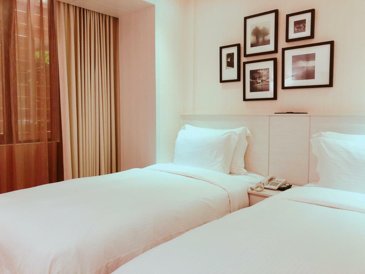 Wemeet Hotel Pingtung Ngoại thất bức ảnh